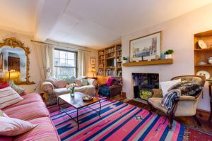 Sitting Room- click for photo gallery